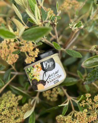 Caesar dresing s lanýžem - luxusní verze klasiky! Ideální pro ty, kdo milují výrazné chutě. Díky lanýži získá známá...