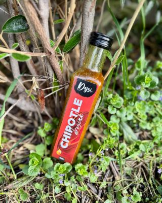 Chipotle dresink - skvělý pro všechny milovníky pálivých a kouřových chutí. Tento dresink je založen na chipotle...